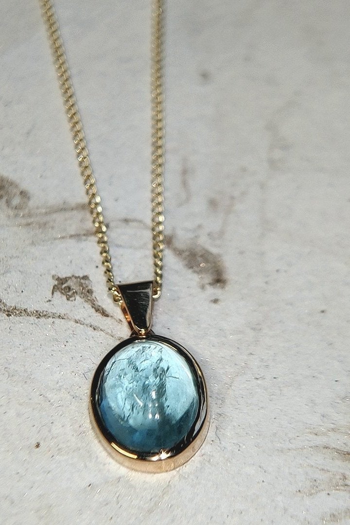Aquamarine Cabochon Pendant and Necklace in 9 carat Yellow Gold-The Diamond Setter