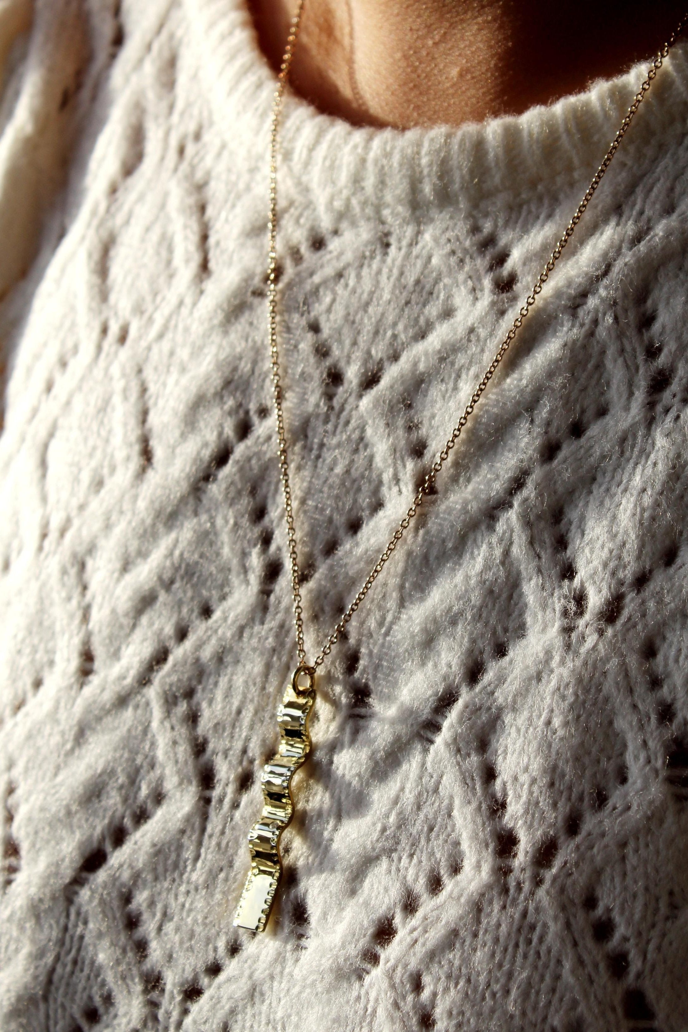 9 carat Gold Wave Necklace with Diamond-The Diamond Setter