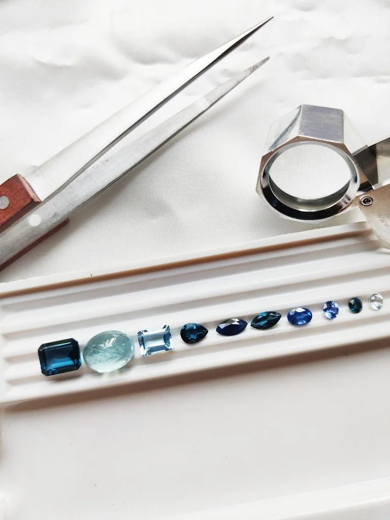 WHY ARE BLUE DIAMONDS AND GEMSTONES A FAVOURITE IN JEWELLERY?
