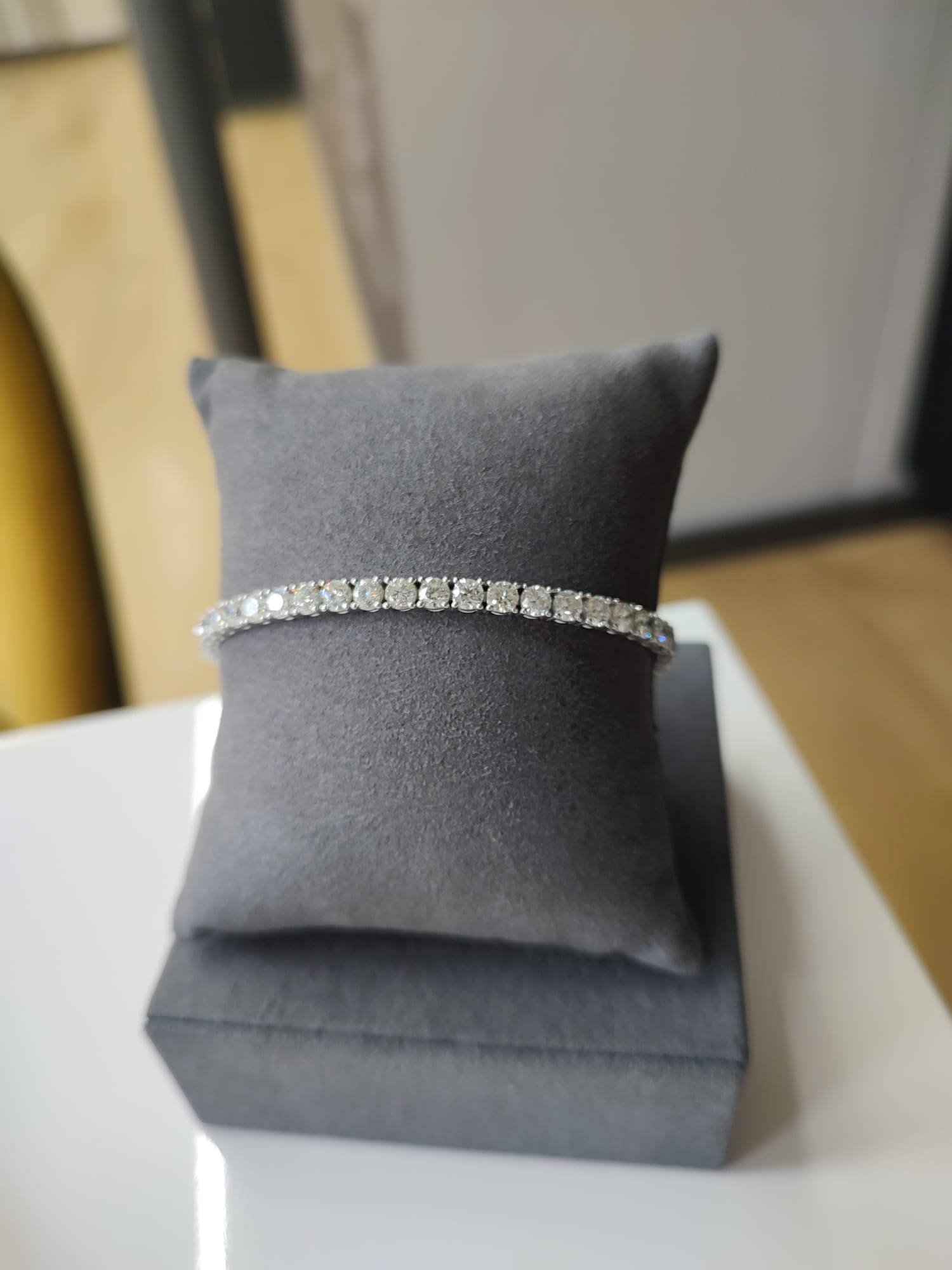 18ct White Gold 8.35ct Natural Diamond Tennis Bracelet-The Diamond Setter