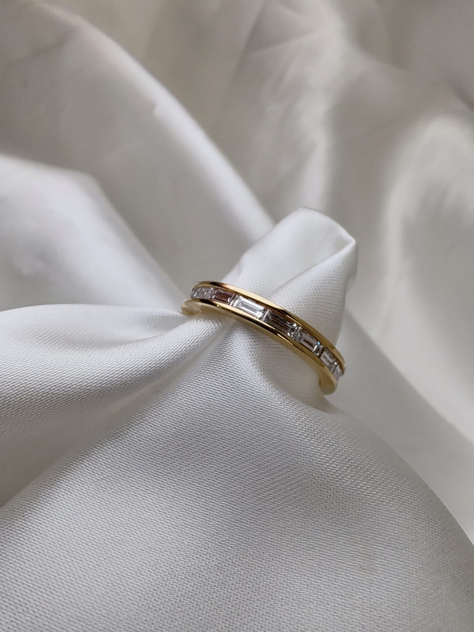 18ct Yellow Gold Full Eternity Ring with 1.57ctw Baguette-Cut Lab-Grown Diamond-The Diamond Setter