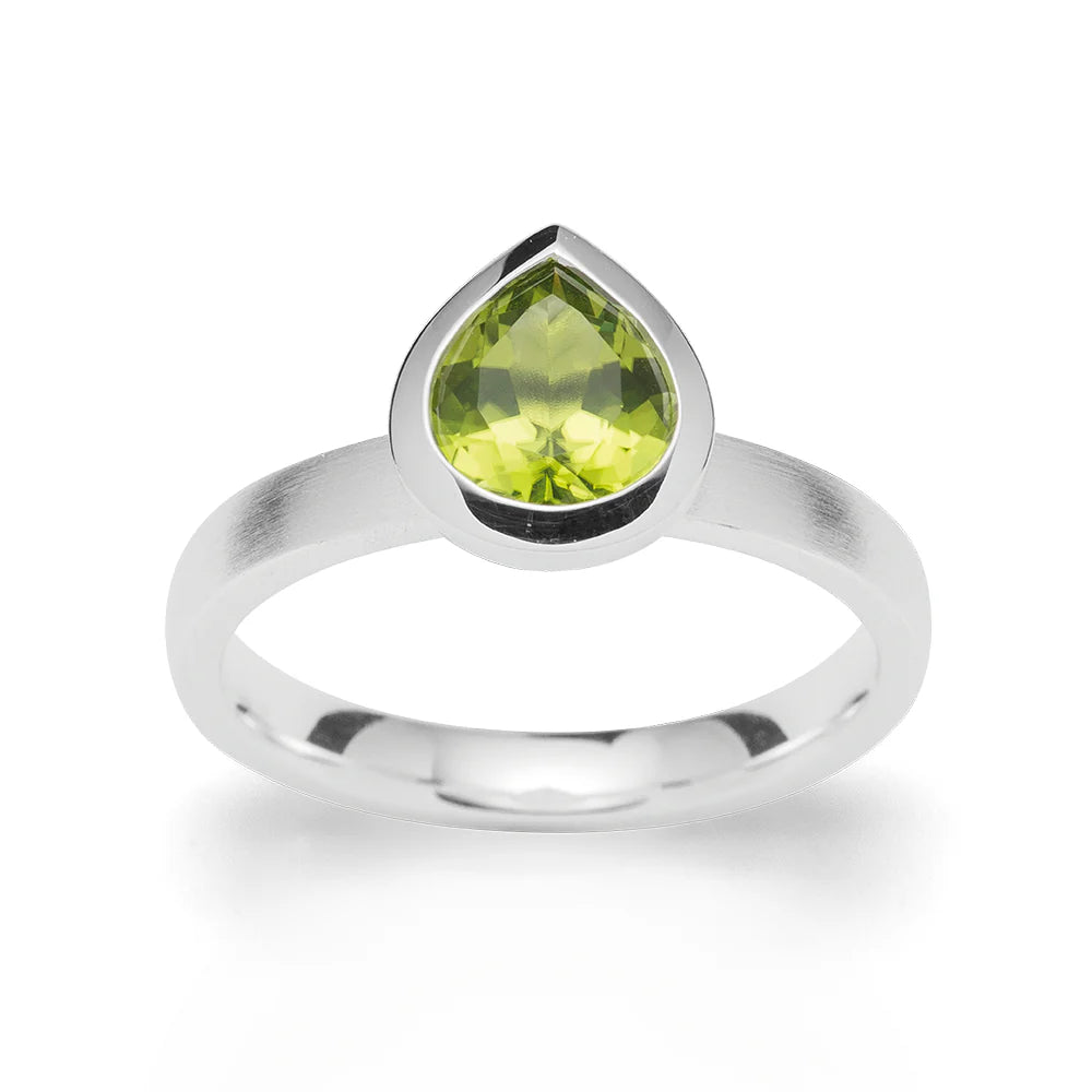 Ring Pear Cut Peridot-The Diamond Setter