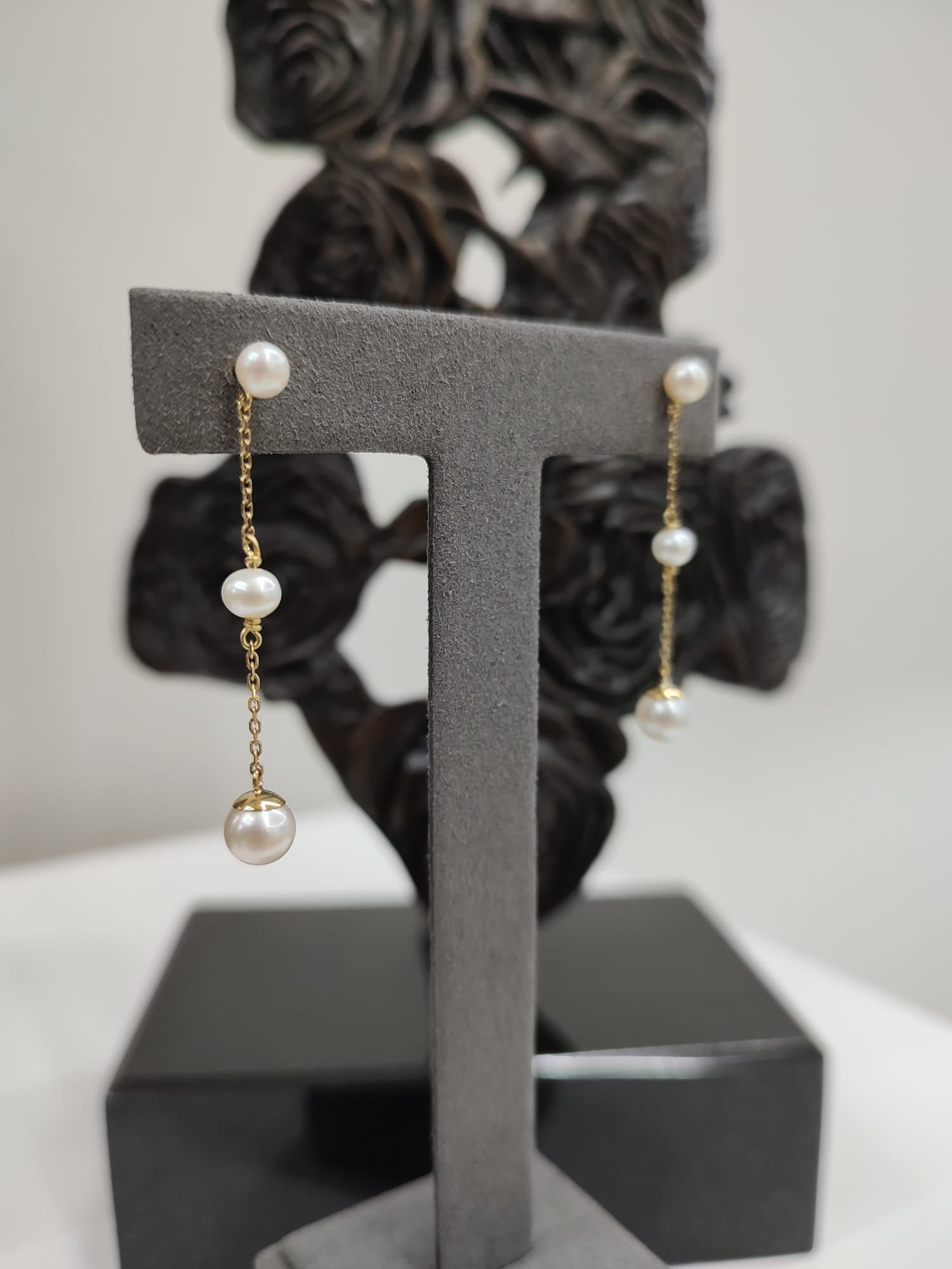 9ct yellow gold chain linked 3 pearl drop-The Diamond Setter