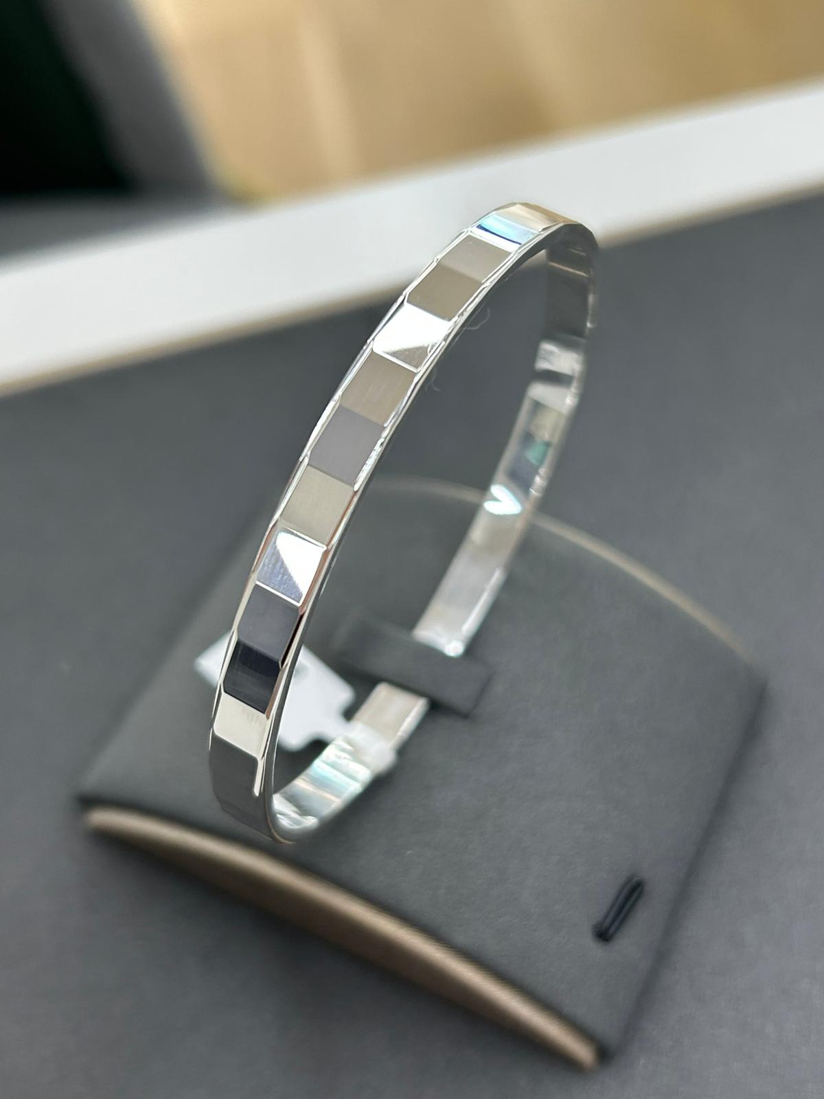 925 Silver 6mm flat square mirror pattern bangle-The Diamond Setter