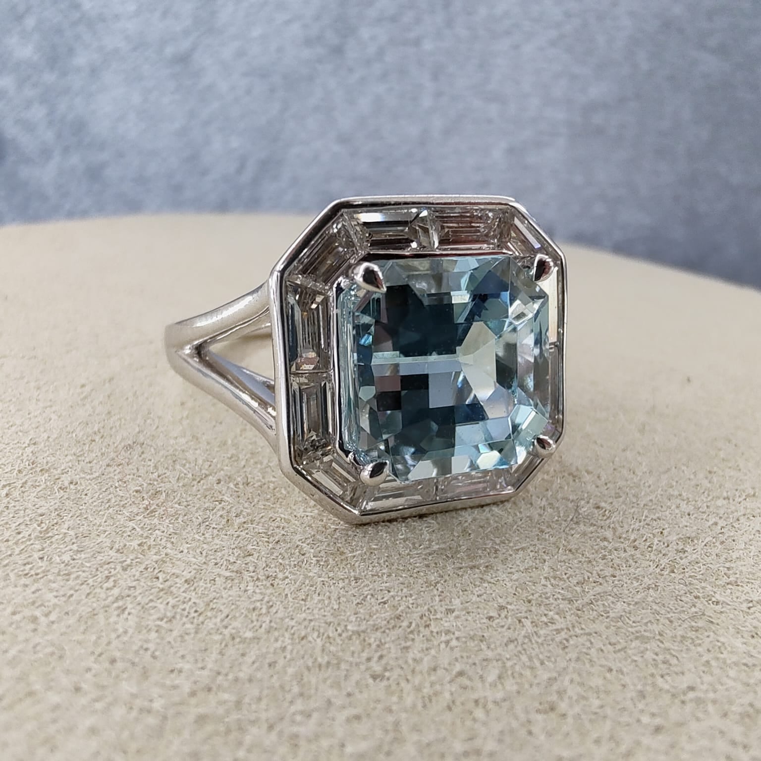 18ct White Gold Art Deco Aquamarine and Diamond Ring-The Diamond Setter