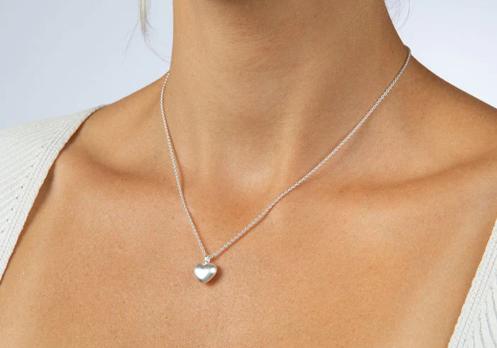 Pendant Full of Love-The Diamond Setter