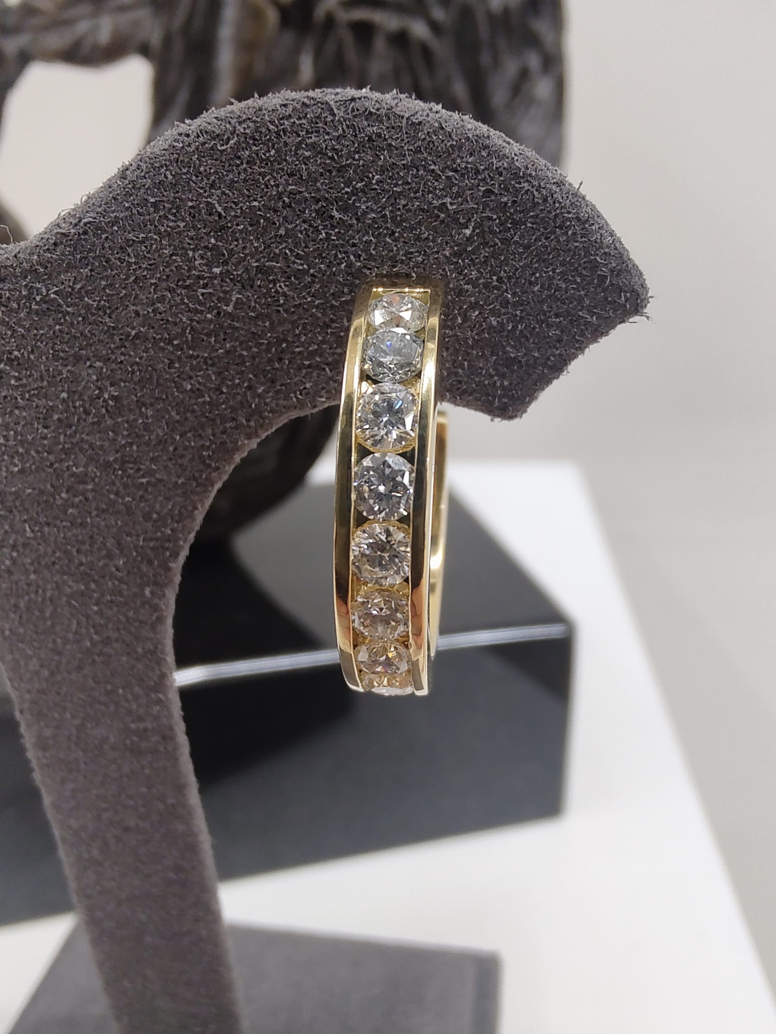 18ct Yellow Gold 2.76ctw Natural Diamond Hoop Earrings-The Diamond Setter