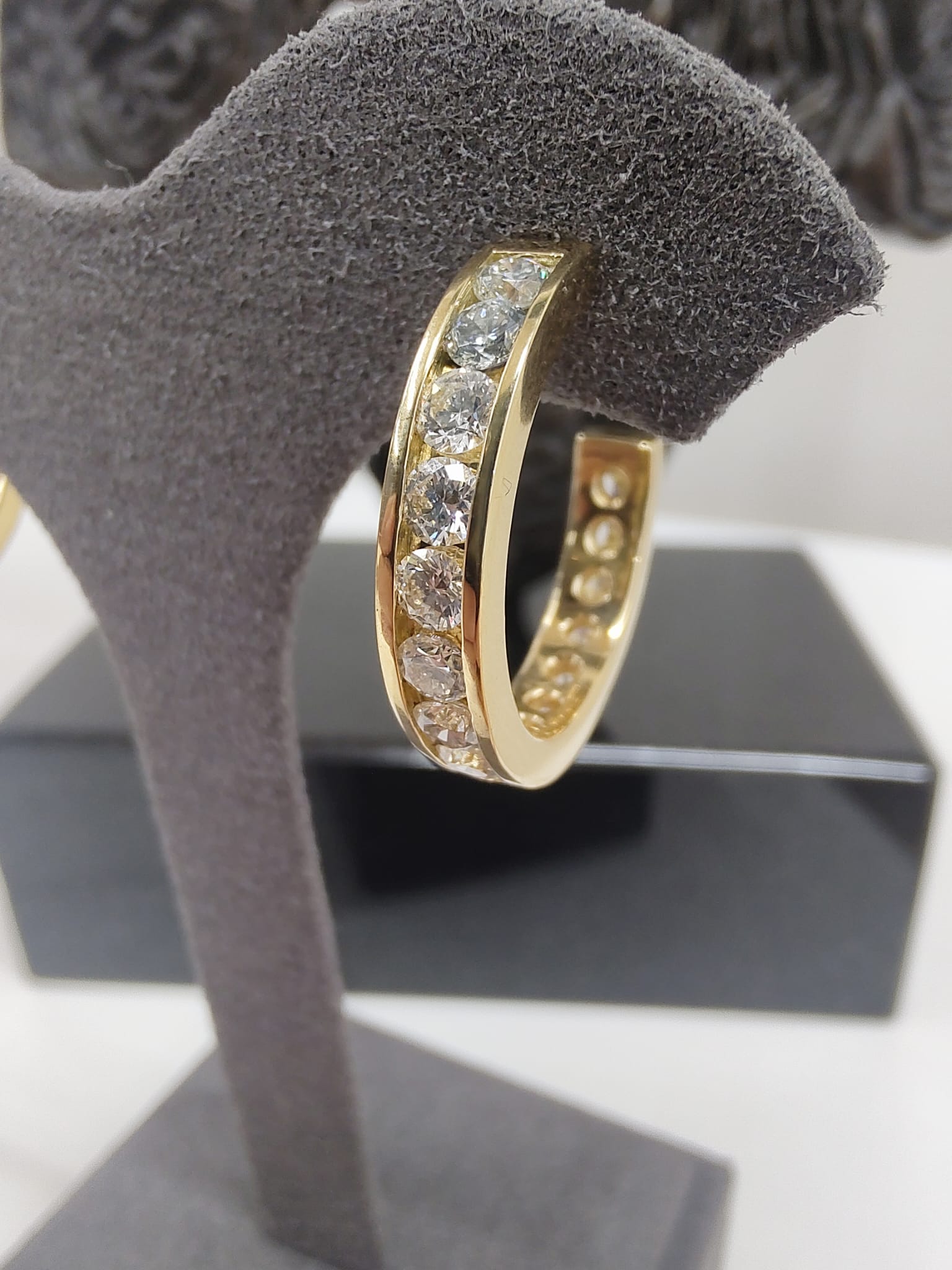 18ct Yellow Gold 2.76ctw Natural Diamond Hoop Earrings-The Diamond Setter