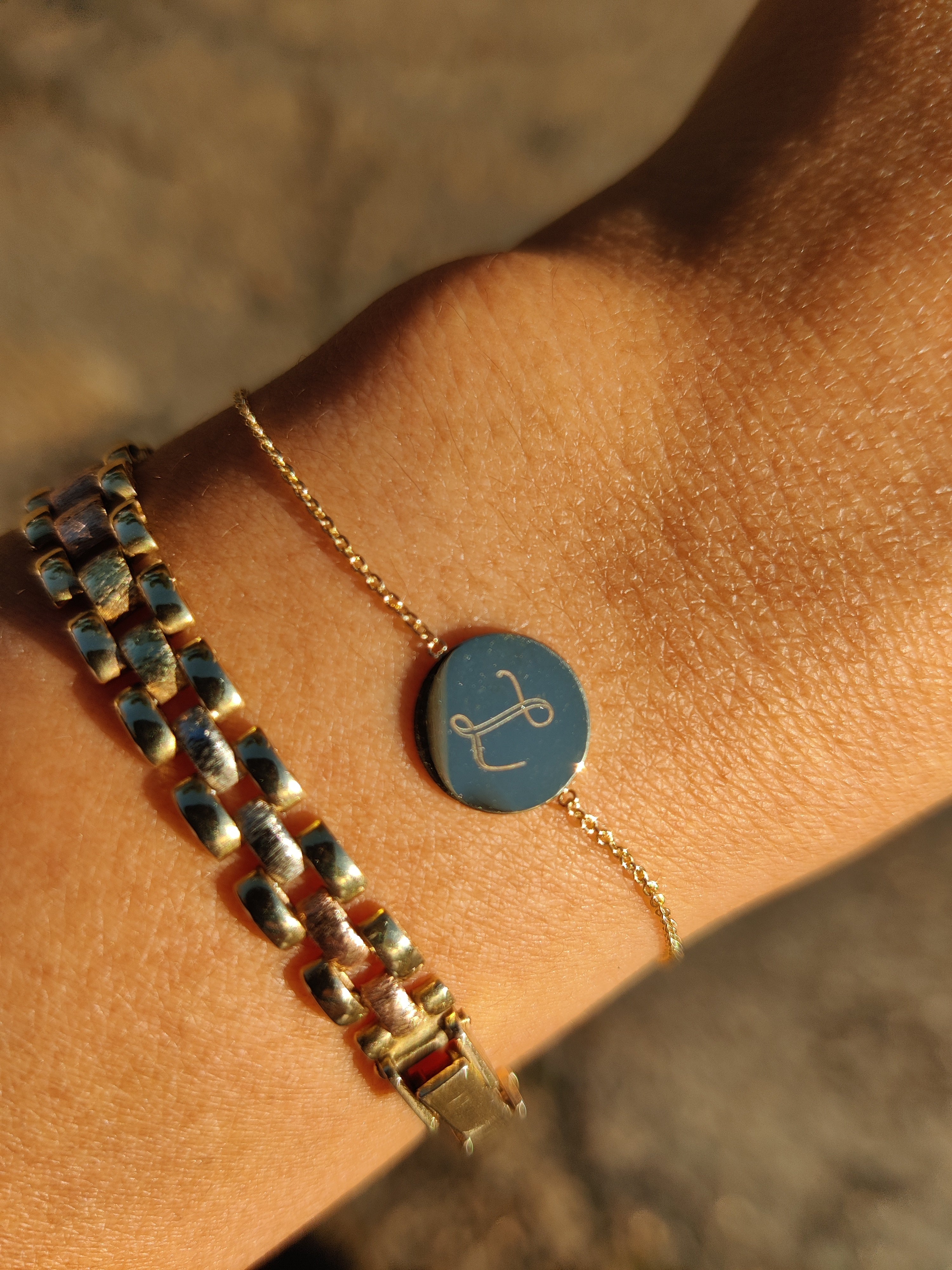 Engravable Disc Bracelet-The Diamond Setter